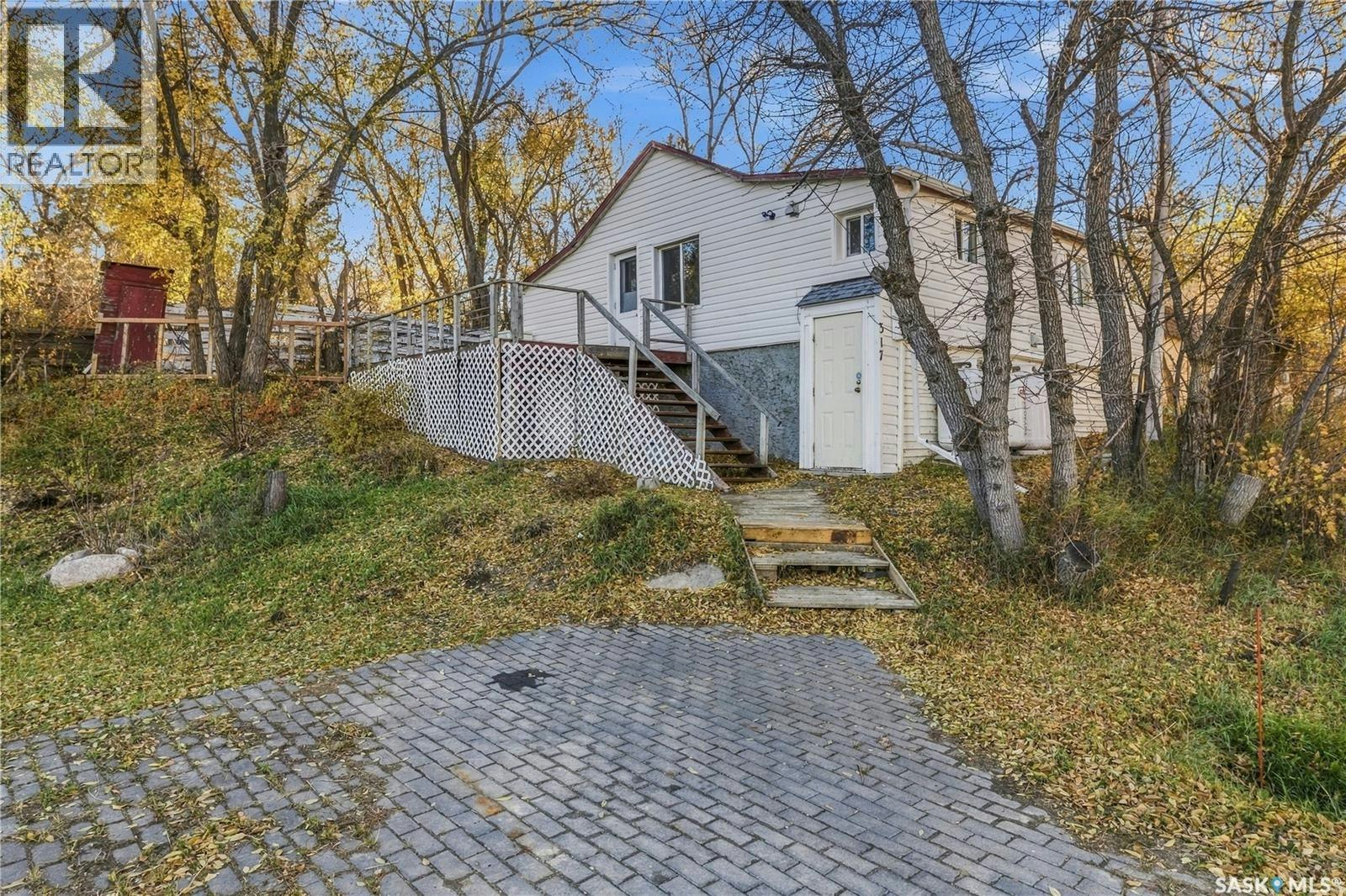 317 2nd Avenue, Regina Beach, SK, S0G 4C0