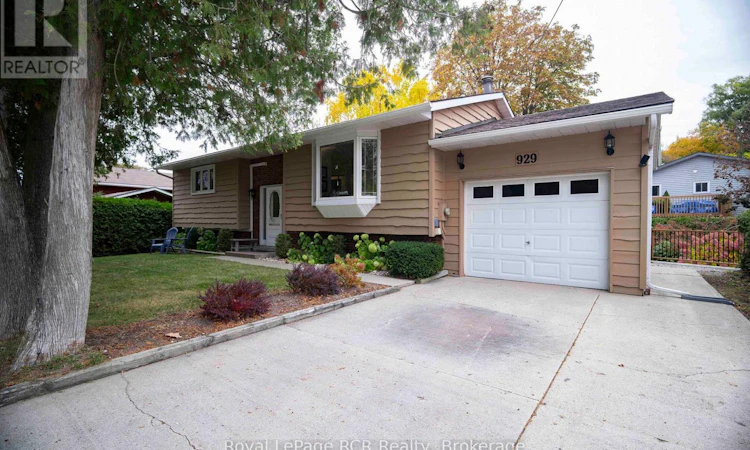 929 Saugeen Street