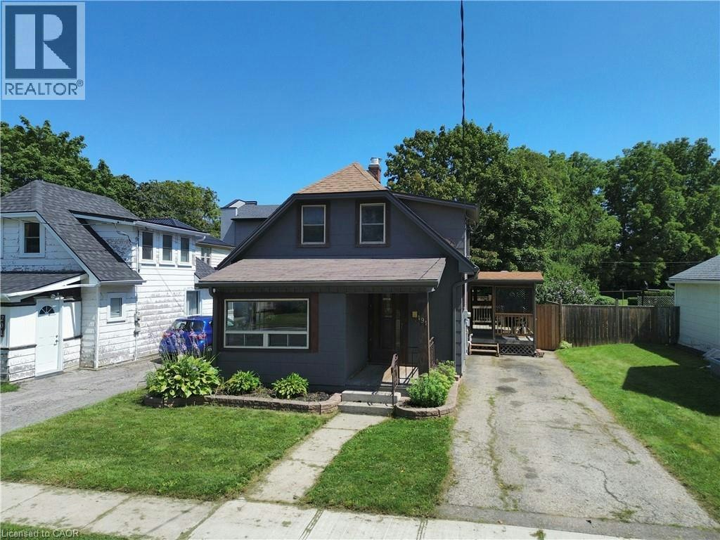 191 Queen Street N, Norfolk County, ON, N3Y 3Y7