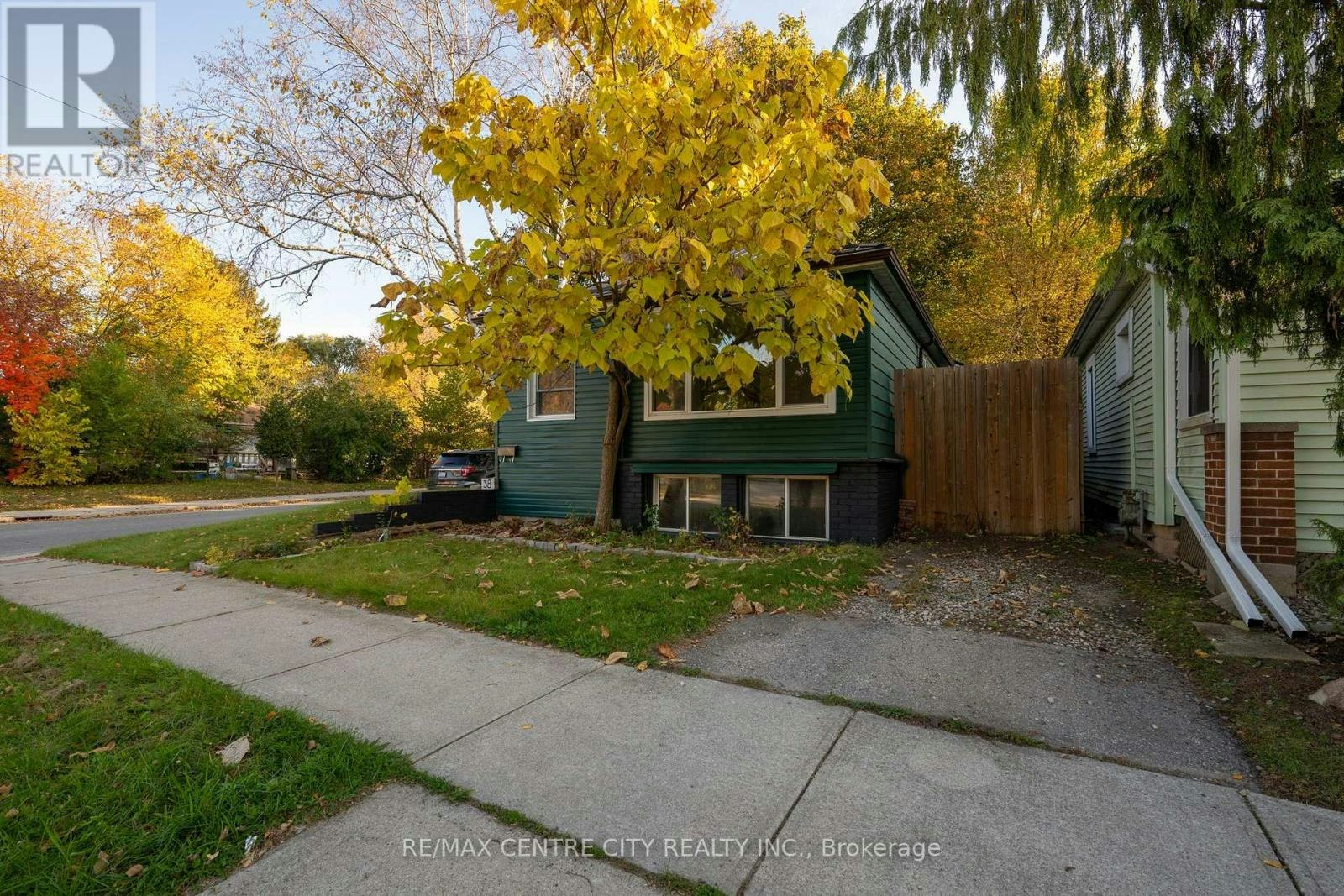 38 Boullee Street, London, ON, N5Y 1T4
