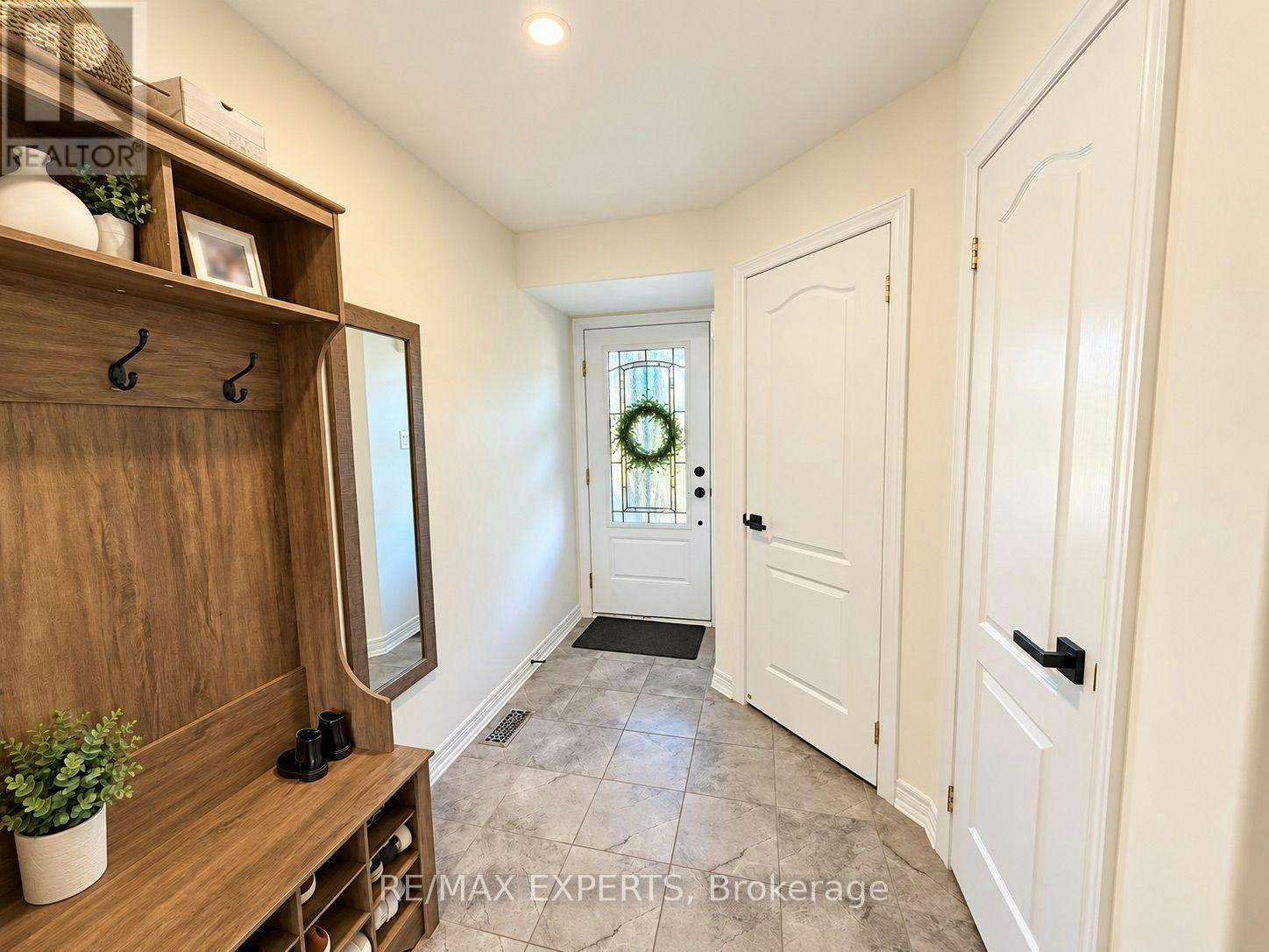 217 Hutchinson Drive, New Tecumseth, ON, L9R 0P9 - 7
