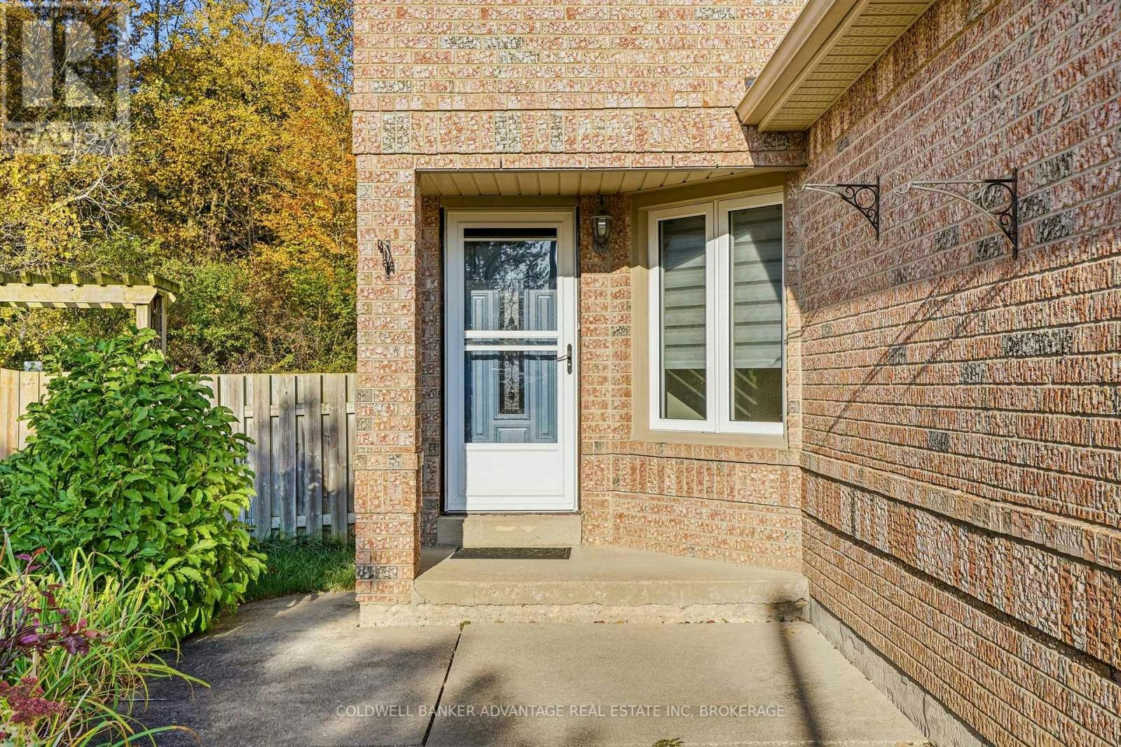 70 Jefferson Court W, Welland, ON, L3C 7G5 - 4