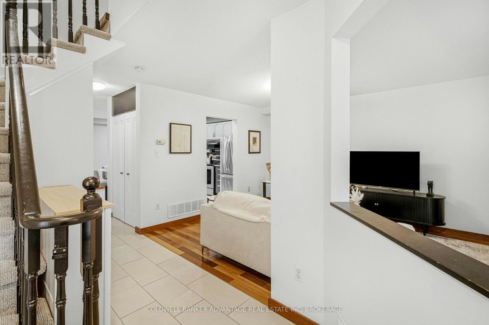 70 Jefferson Court W, Welland, ON, L3C 7G5 - 7
