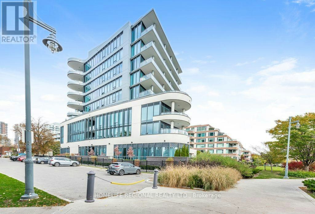 101-55 Port Street E, Mississauga, ON, L5A 4P3