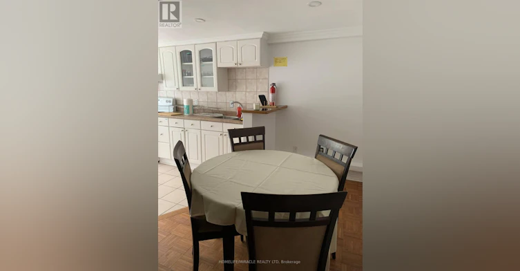 B-3485 Oakglade Crescent, Mississauga, ON, L5C 1X4 - 6