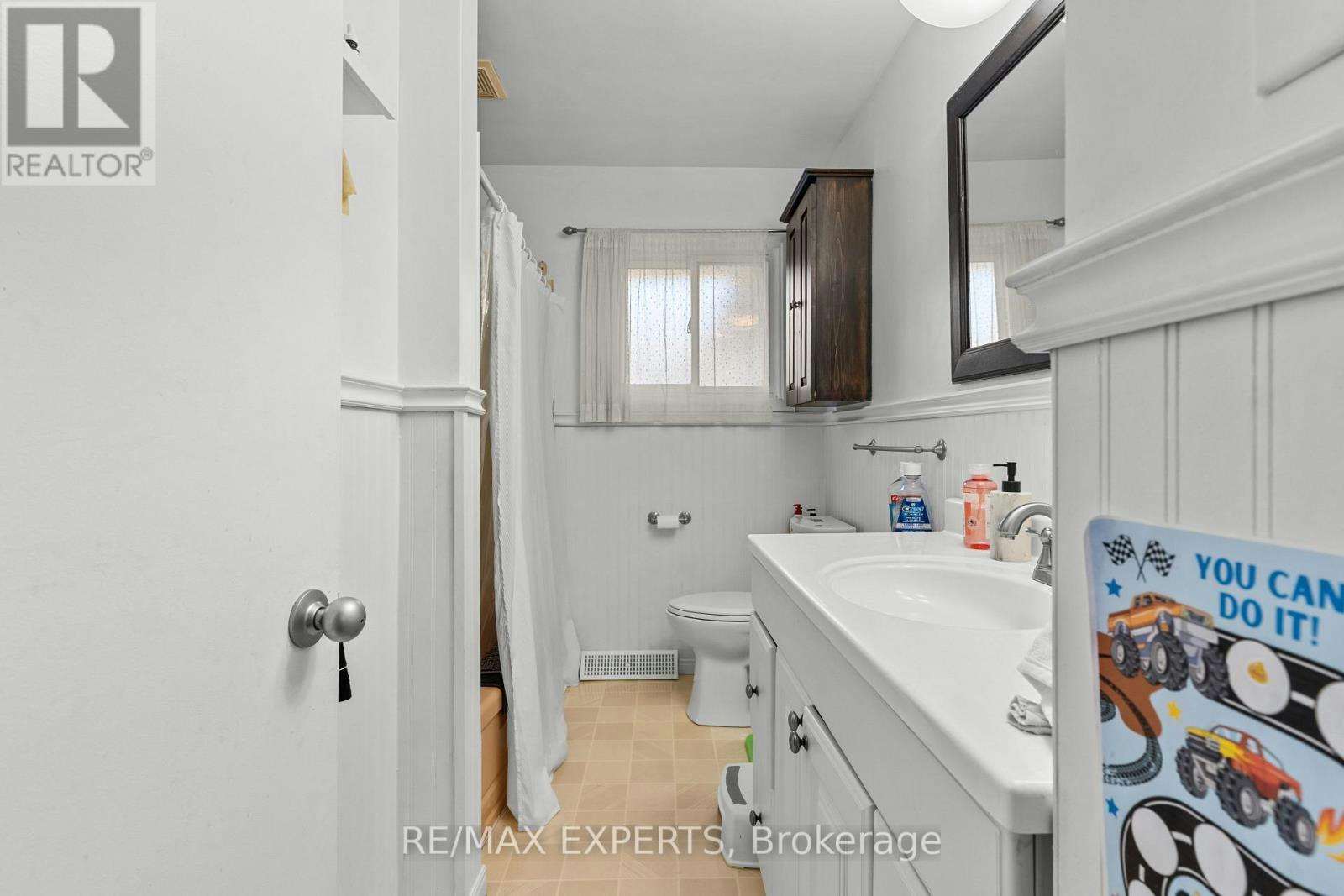MAIN-144 Elm Street, Port Colborne, ON, L3K 4N4 - 16
