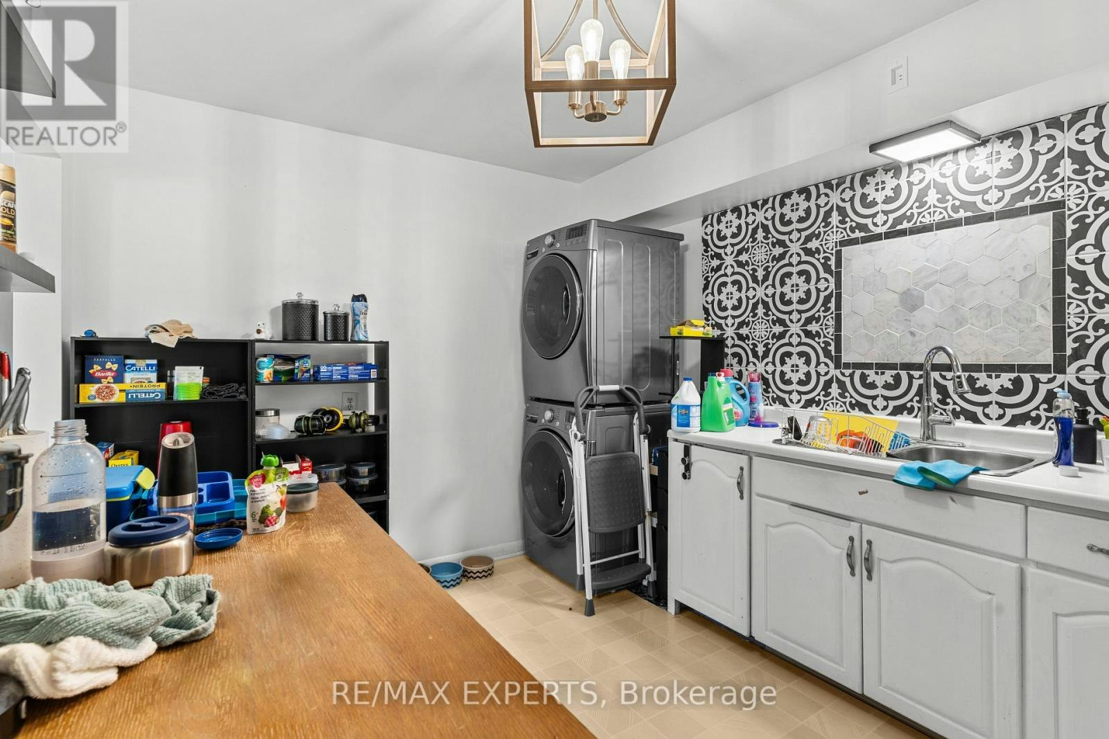 MAIN-144 Elm Street, Port Colborne, ON, L3K 4N4 - 12