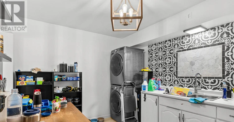 MAIN-144 Elm Street, Port Colborne, ON, L3K 4N4 - 12