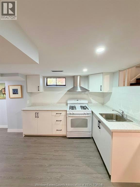 LOWER-3162 Curry Avenue, Windsor, ON, N9E 2T3 - 4