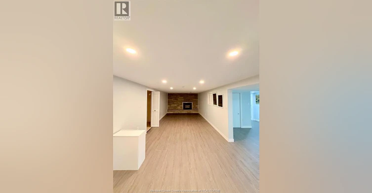 LOWER-3162 Curry Avenue, Windsor, ON, N9E 2T3 - 3