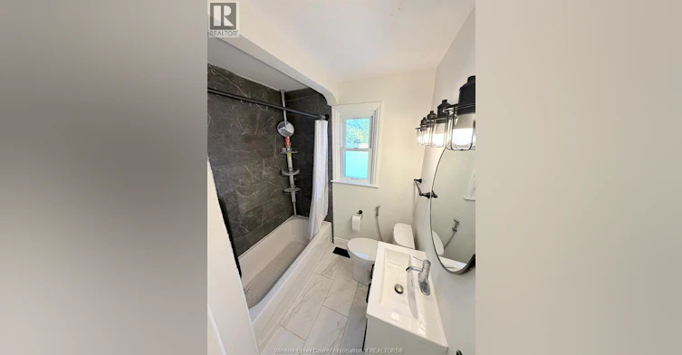 MAIN-3162 Curry, Windsor, ON, N9E 2T3 - 3