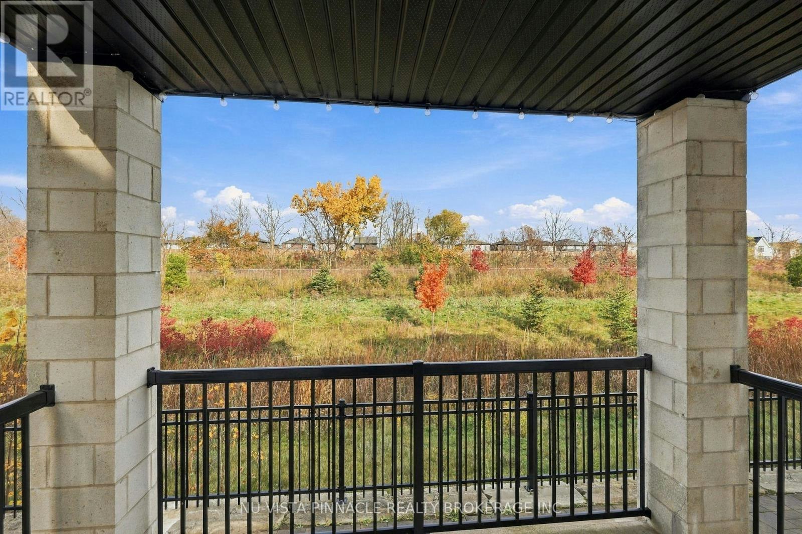 960 Village Square WEST, London, ON, N6H 0J7 - 33