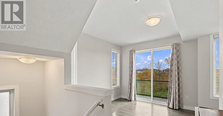 960 Village Square WEST, London, ON, N6H 0J7 - 6