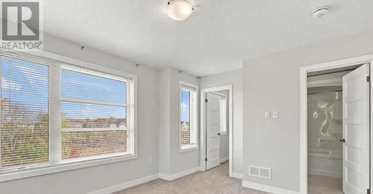 960 Village Square WEST, London, ON, N6H 0J7 - 25