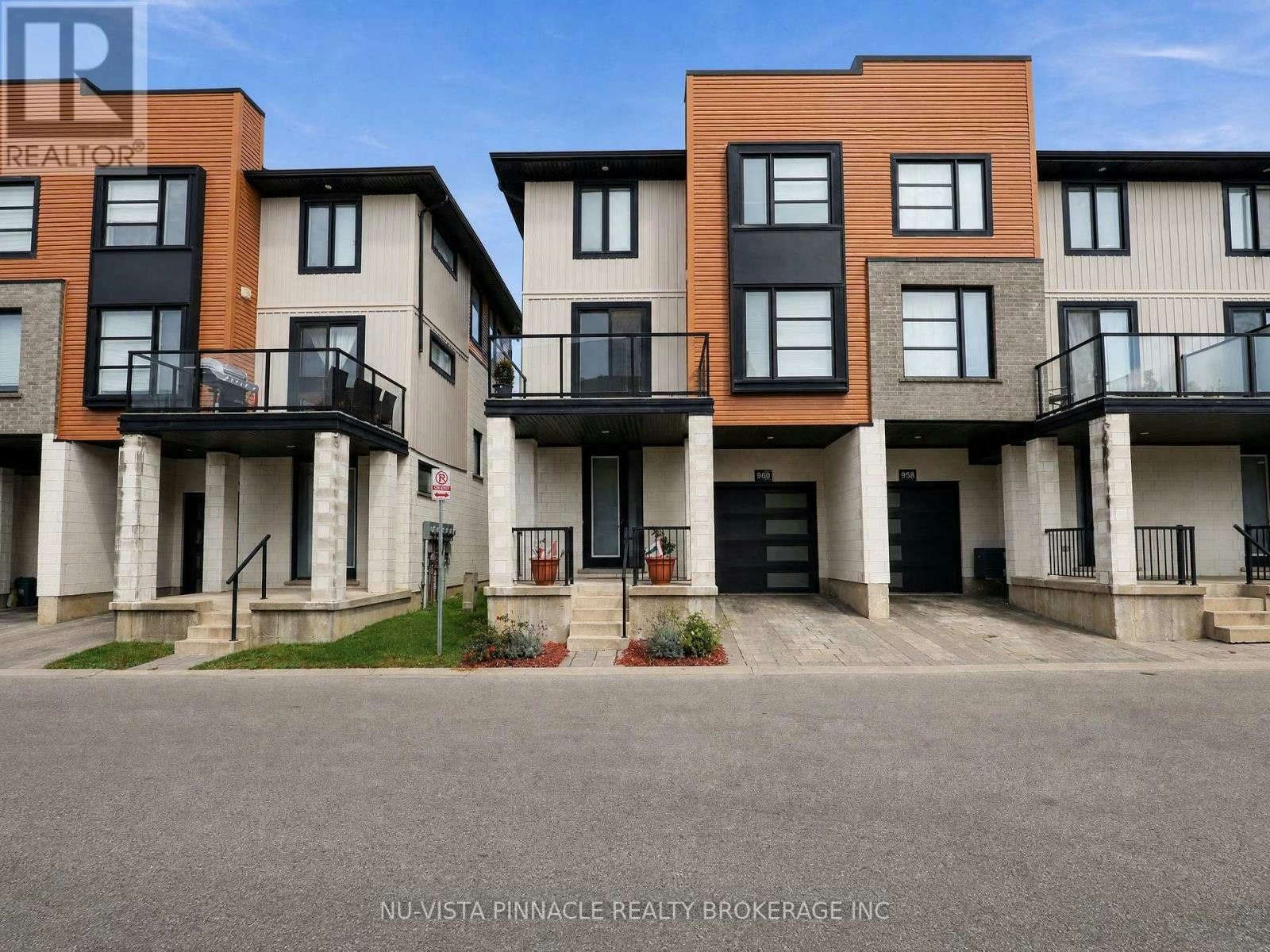 960 Village Square WEST, London, ON, N6H 0J7