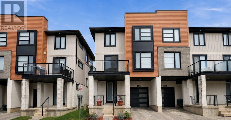 960 Village Square WEST, London, ON, N6H 0J7