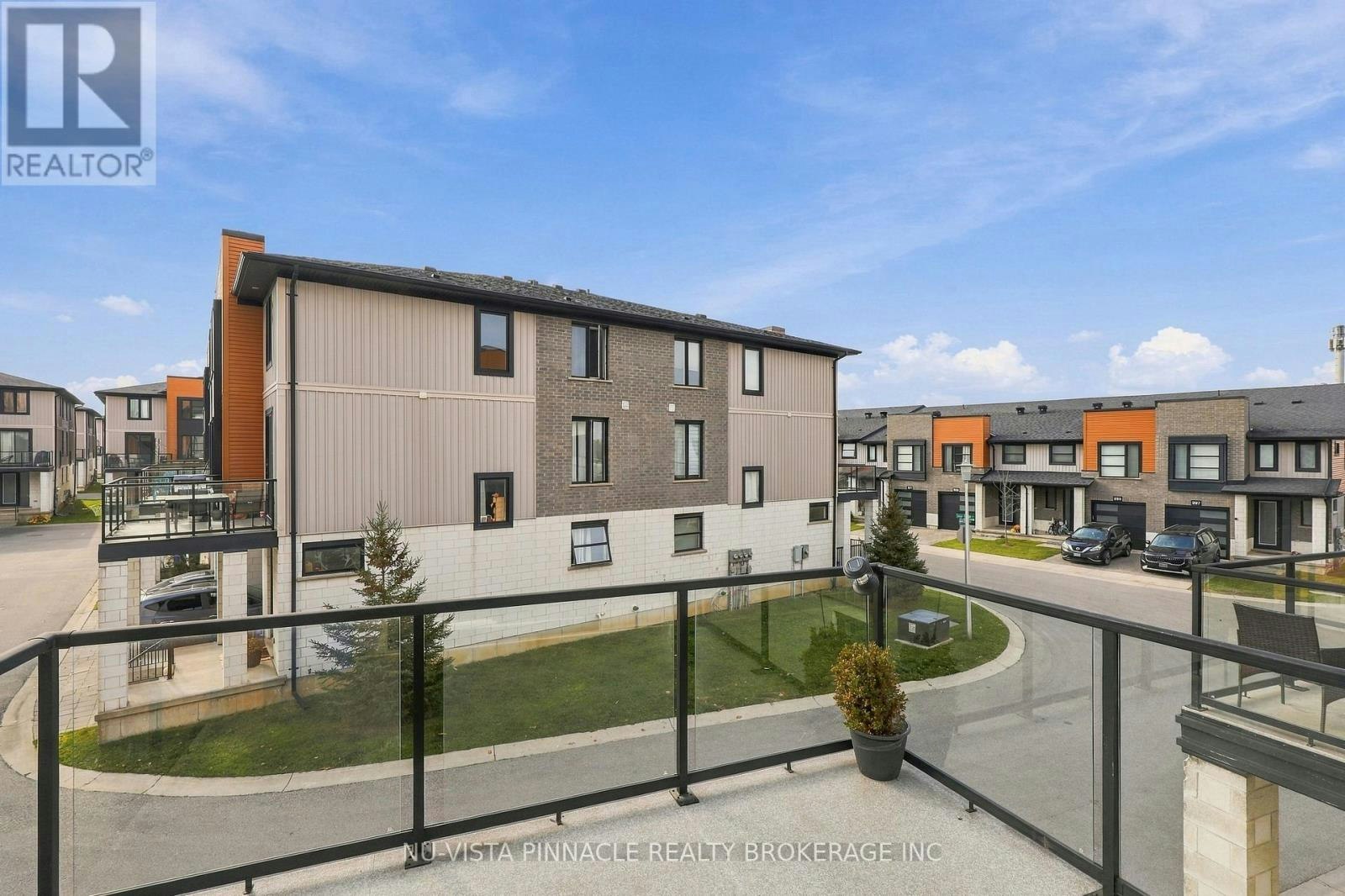 960 Village Square WEST, London, ON, N6H 0J7 - 29