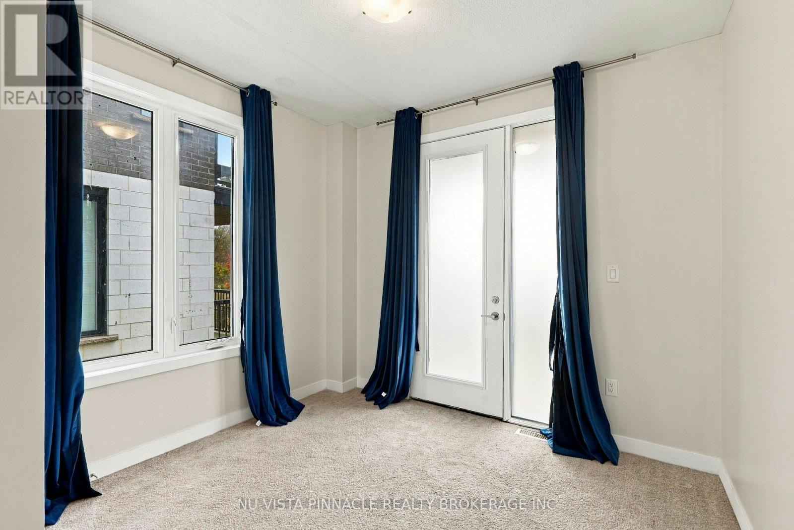 960 Village Square WEST, London, ON, N6H 0J7 - 5