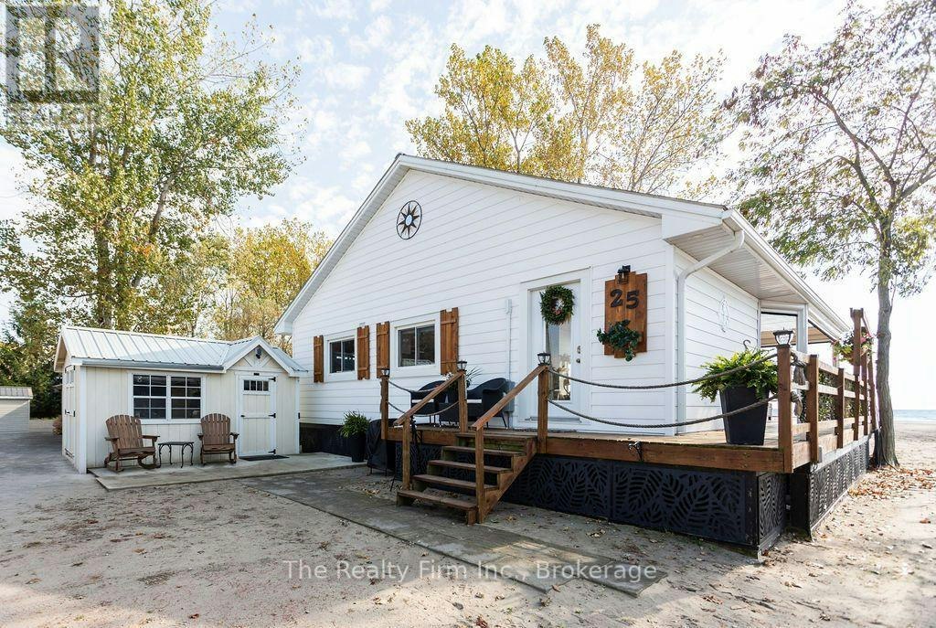 25 Erie Boulevard, Norfolk County, ON, N0E 1M0
