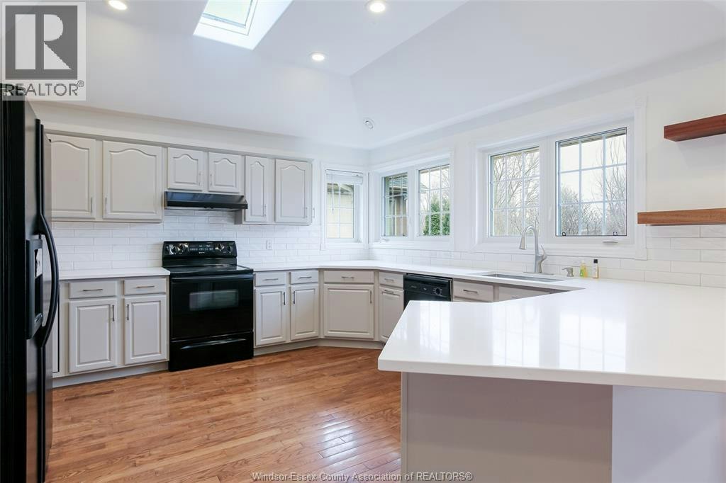 1220 Woodmont Crescent, Lasalle, ON, N9J 3H9 - 7