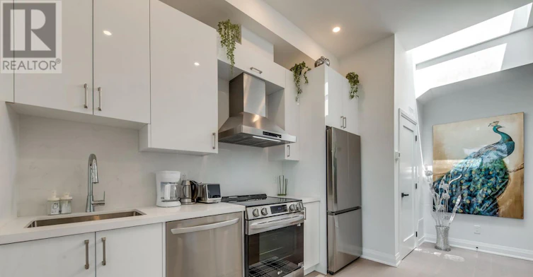 C-923 College Street, Toronto, ON, M6H 1A1 - 16