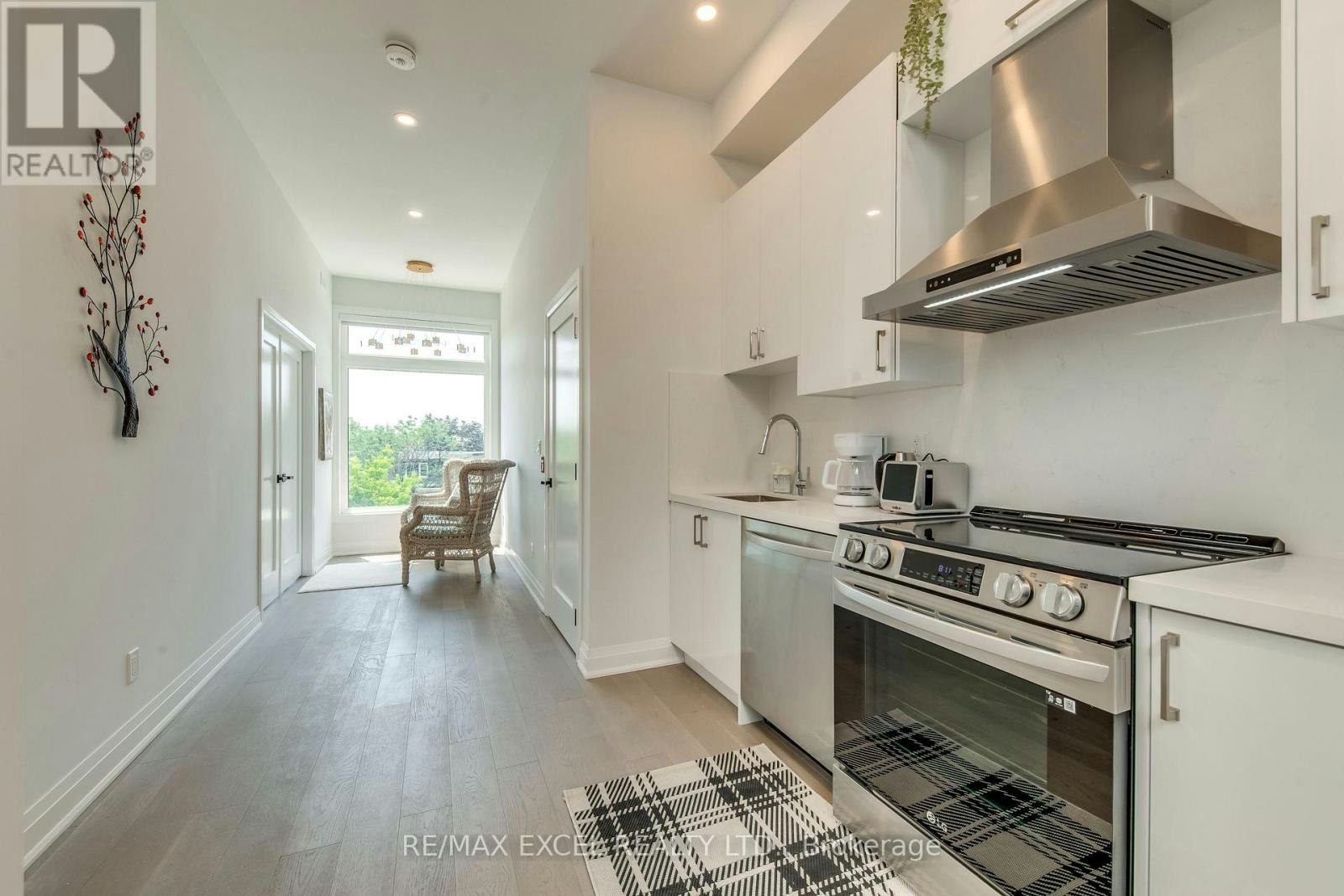 C-923 College Street, Toronto, ON, M6H 1A1 - 13