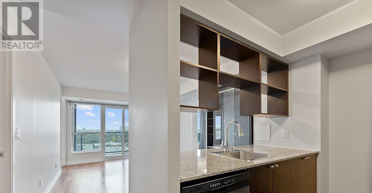 1501-151 Village Green Square, Toronto, ON, M1S 0K5 - 4