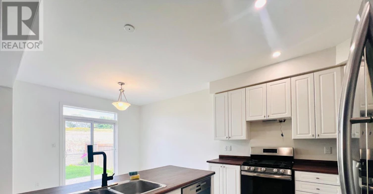MASTER ROOM-81 Sutcliffe Way, New Tecumseth, ON, L9R 0N9 - 17
