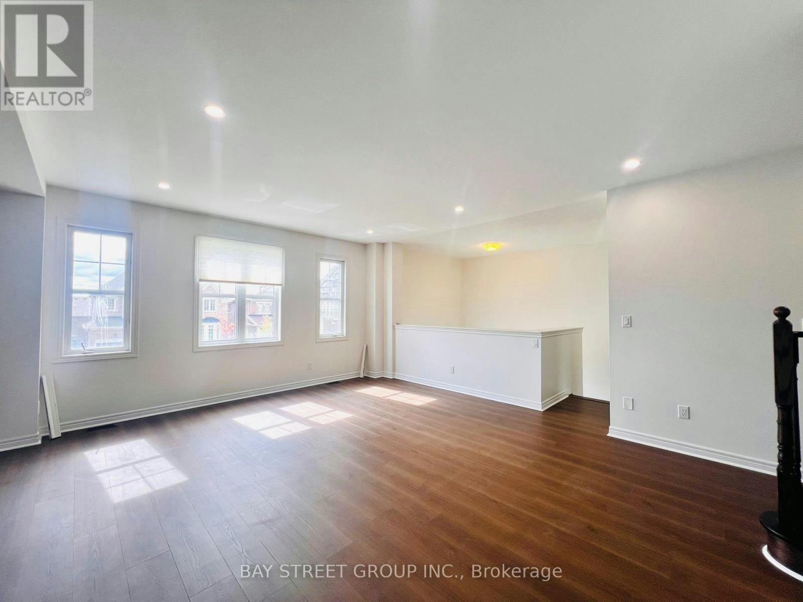 MASTER ROOM-81 Sutcliffe Way, New Tecumseth, ON, L9R 0N9 - 4