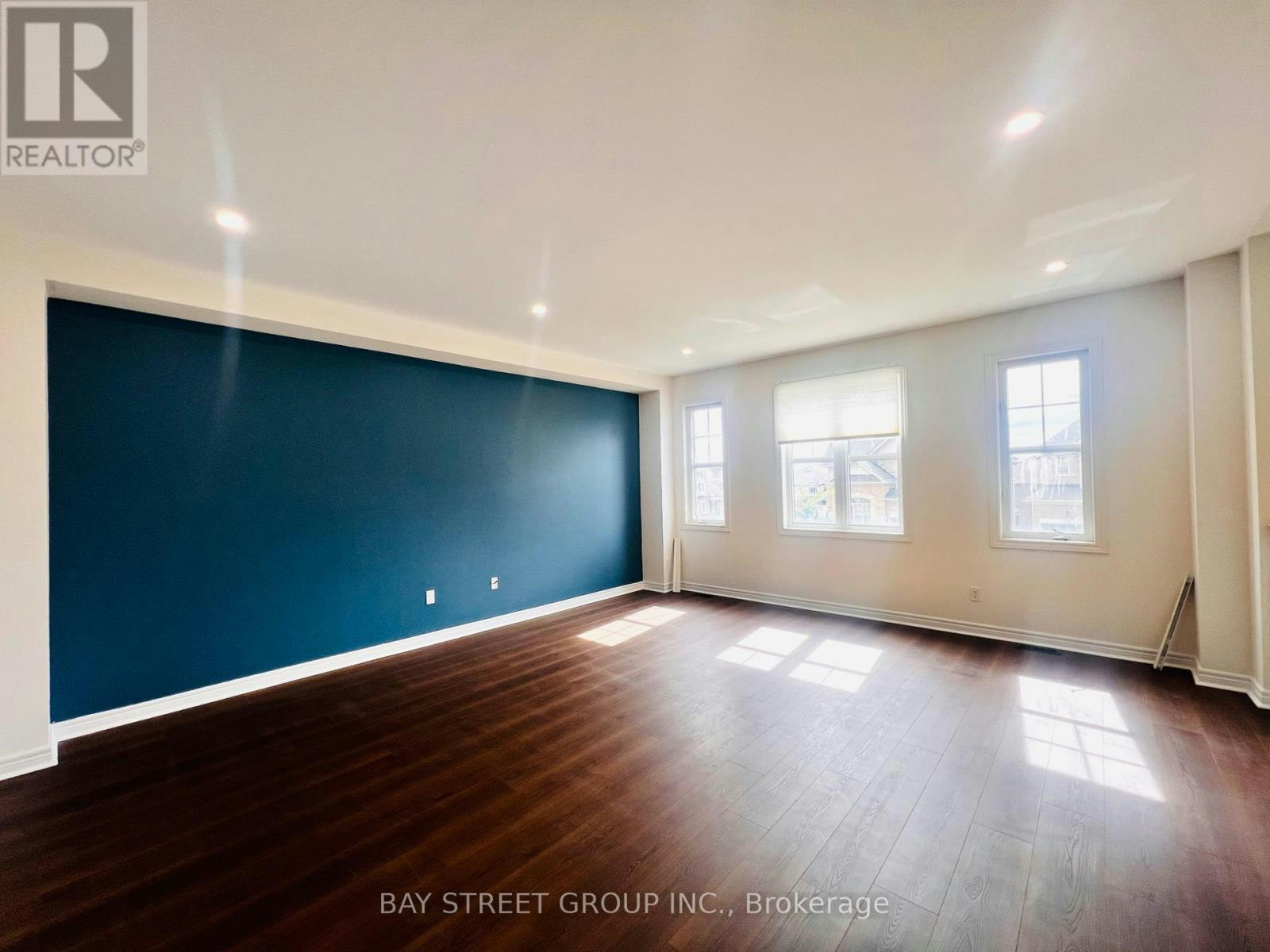MASTER ROOM-81 Sutcliffe Way, New Tecumseth, ON, L9R 0N9 - 5