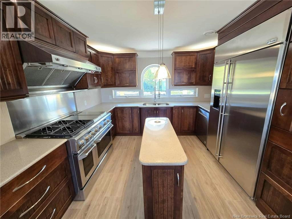 2156 Queen Elizabeth Drive, Bathurst, NB, E2A 4Y4 - 27