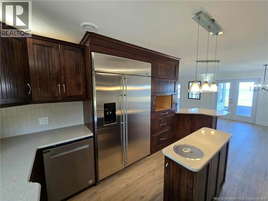 2156 Queen Elizabeth Drive, Bathurst, NB, E2A 4Y4 - 25