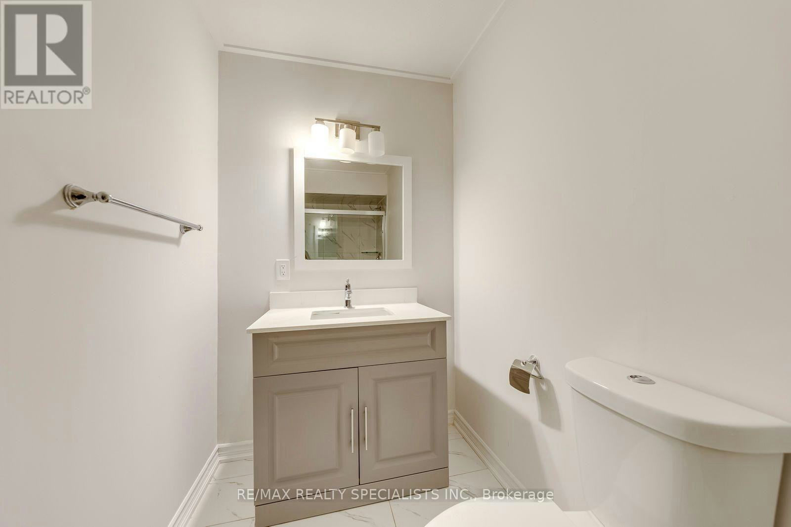 UPPER-7605 Discus Crescent, Mississauga, ON, L4T 2V4 - 26
