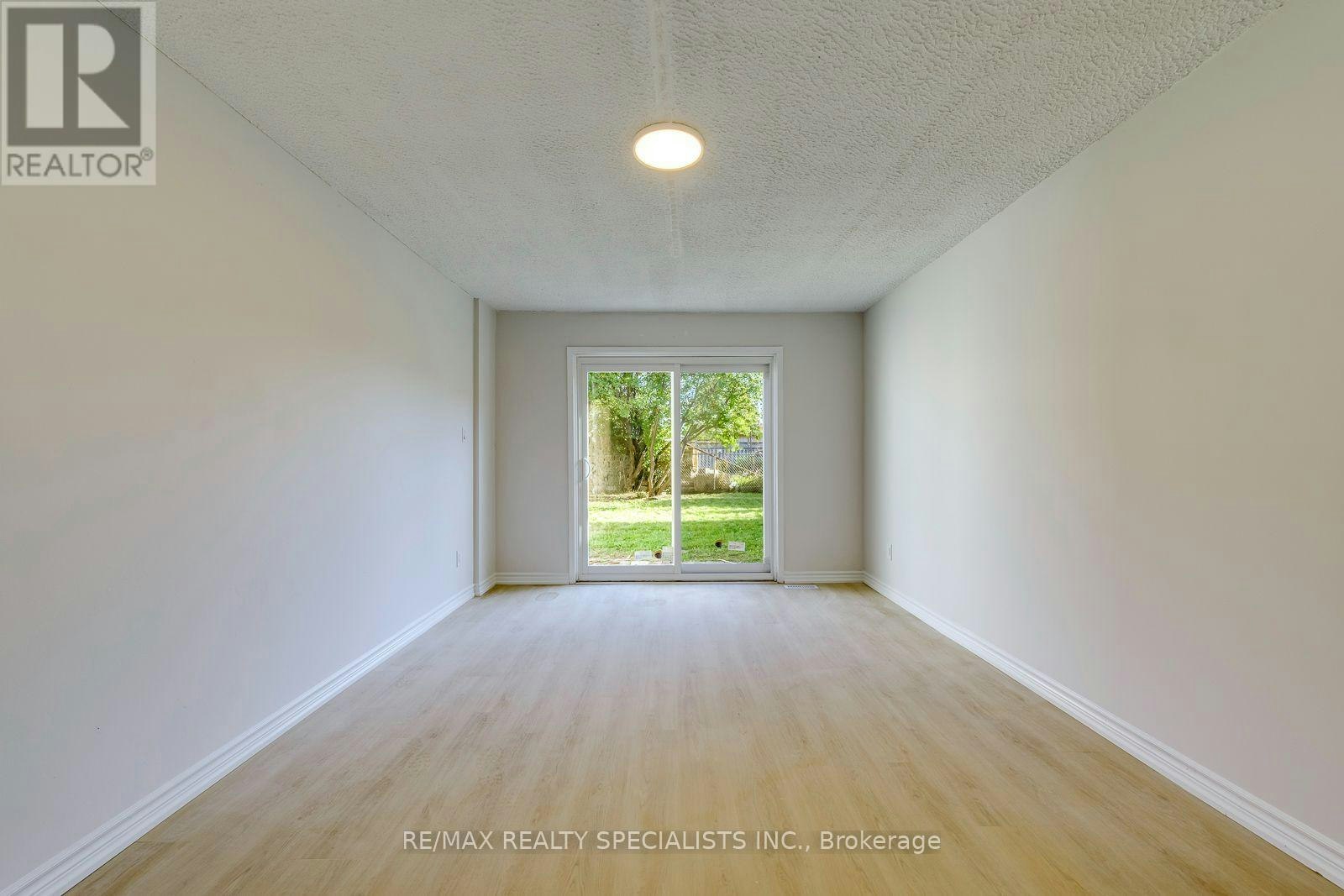 UPPER-7605 Discus Crescent, Mississauga, ON, L4T 2V4 - 28