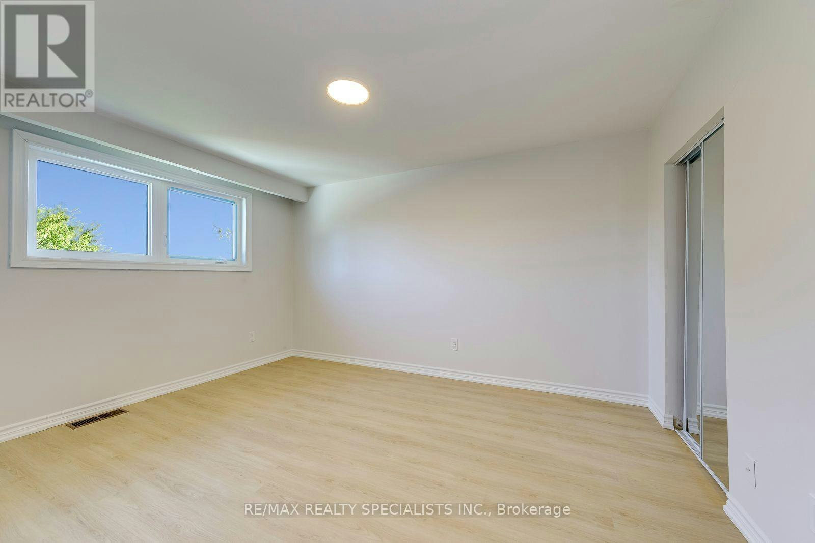 UPPER-7605 Discus Crescent, Mississauga, ON, L4T 2V4 - 19