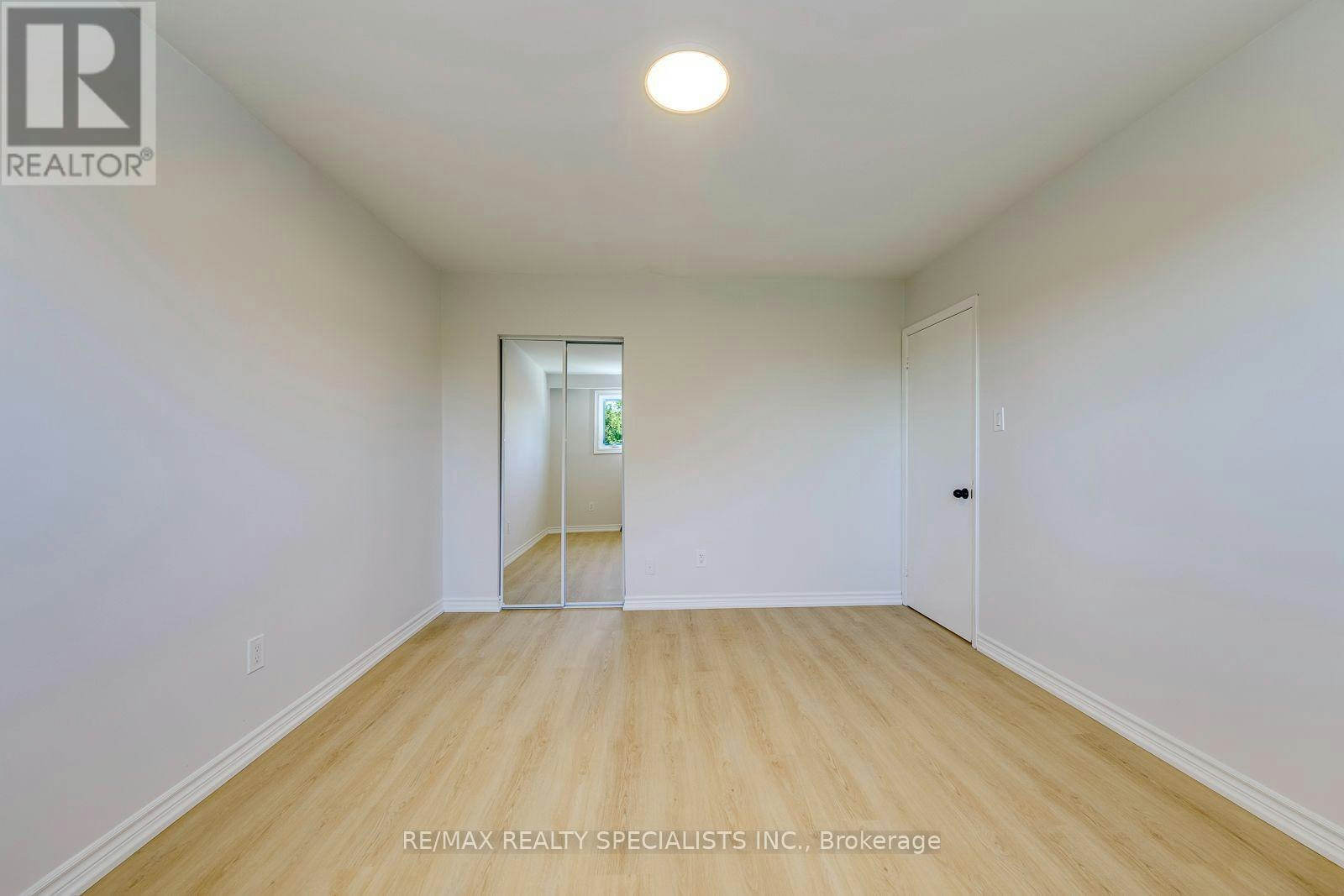 UPPER-7605 Discus Crescent, Mississauga, ON, L4T 2V4 - 21