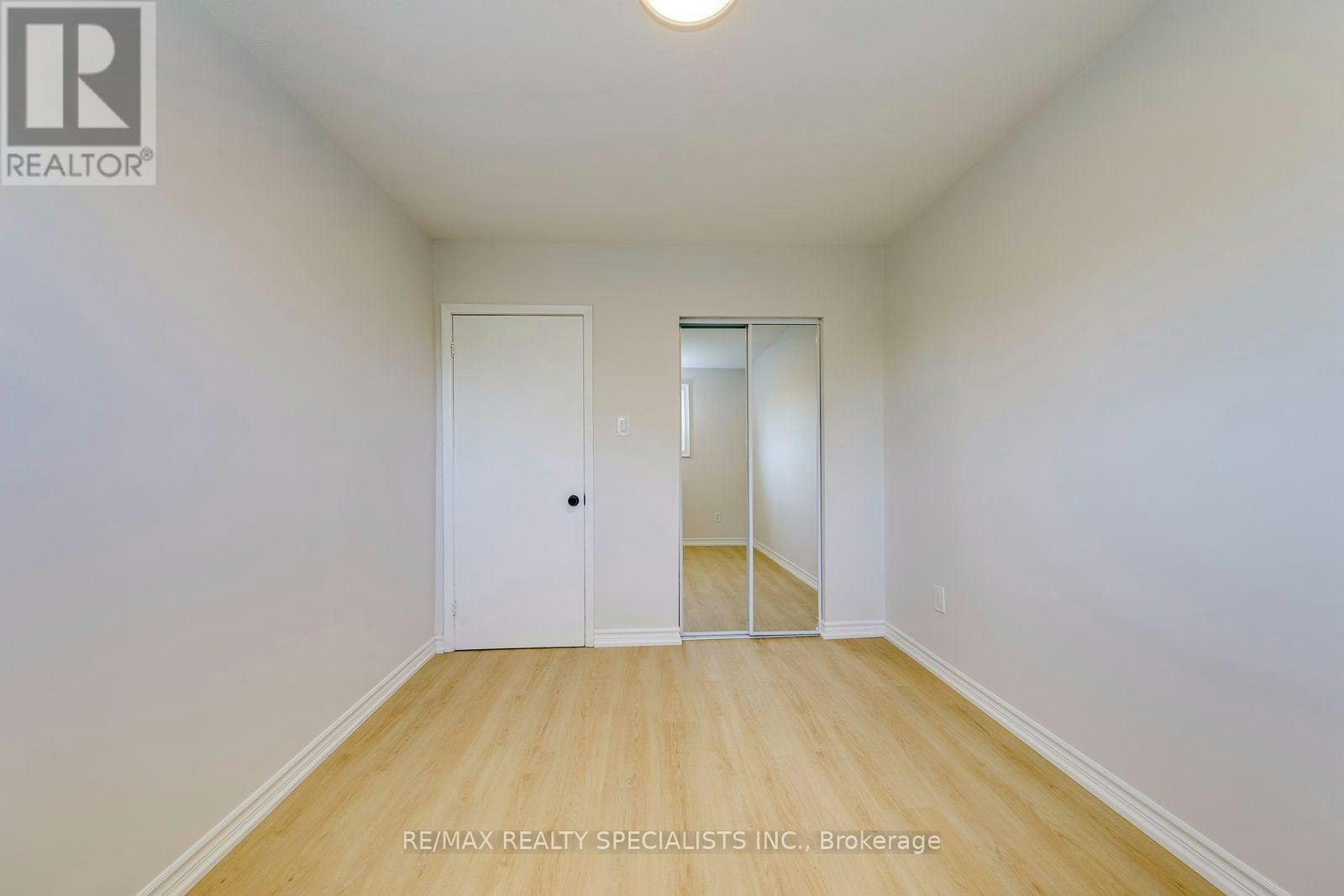 UPPER-7605 Discus Crescent, Mississauga, ON, L4T 2V4 - 23
