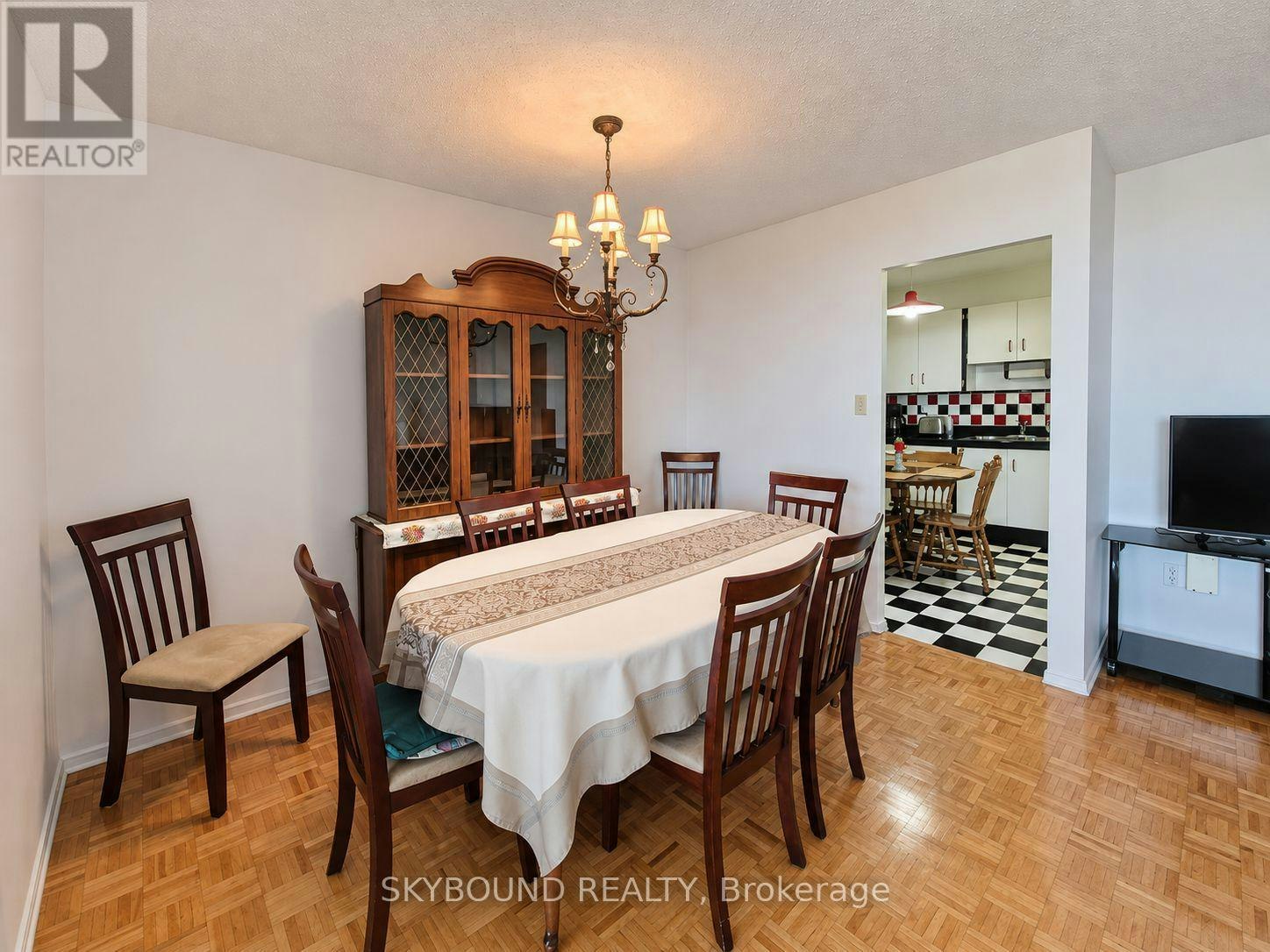1606-85 Emmett Avenue, Toronto, ON, M6M 5A2 - 11