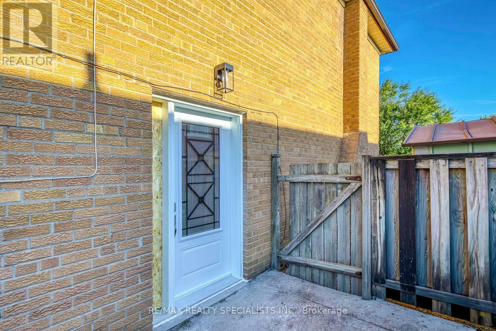 LOWER-7605 Discus Crescent, Mississauga, ON, L4T 2V4 - 3