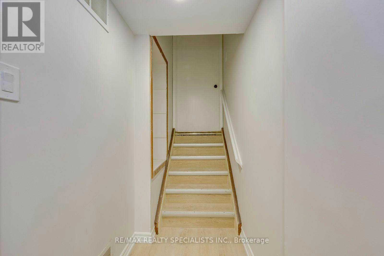 LOWER-7605 Discus Crescent, Mississauga, ON, L4T 2V4 - 11