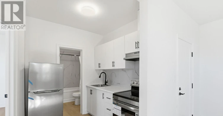 4-380 Park Street N, Peterborough, ON, K9H 4P8 - 2