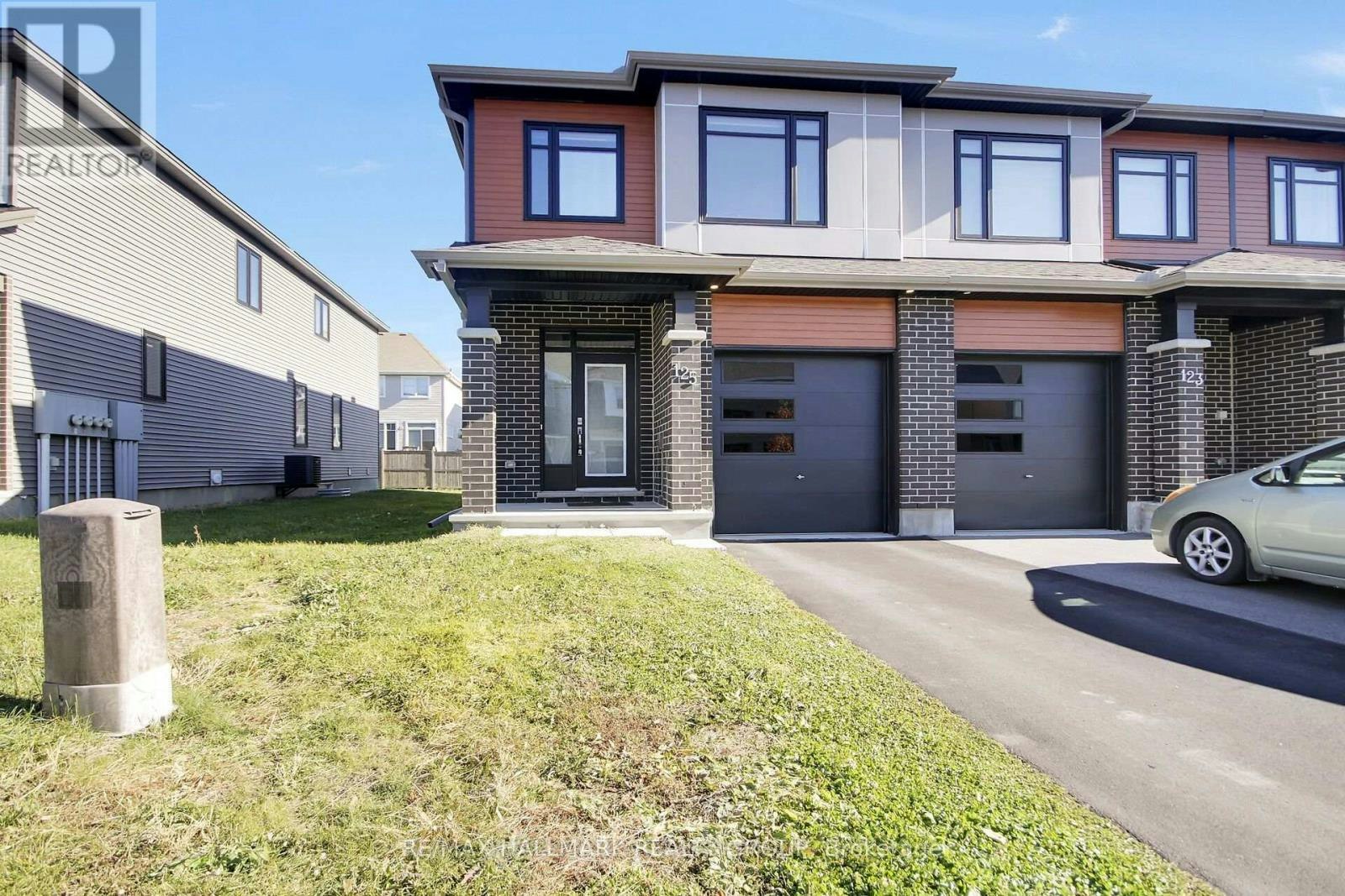125 Angelonia Crescent, Ottawa, ON, K1T 0Y4 - 2