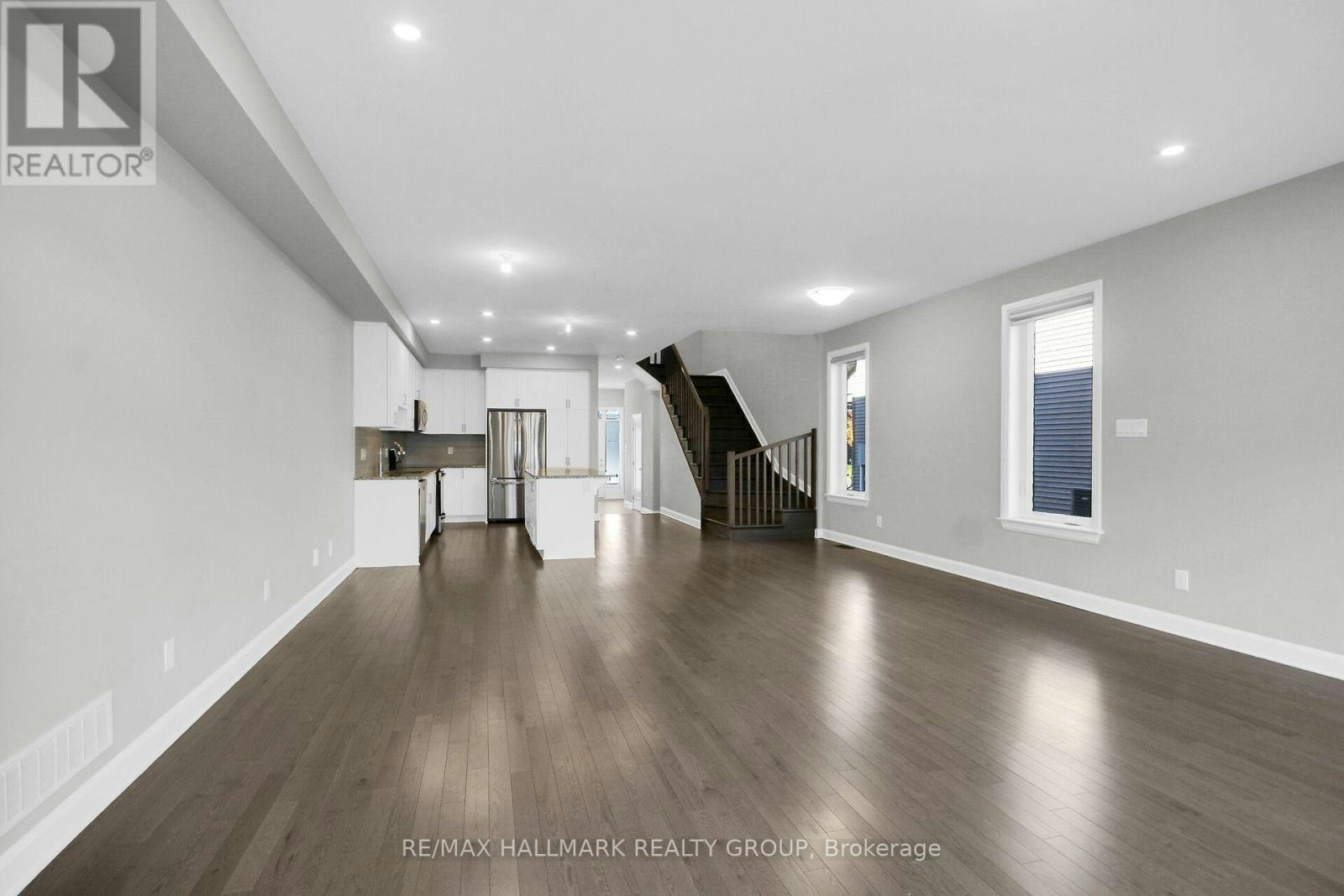 125 Angelonia Crescent, Ottawa, ON, K1T 0Y4 - 7