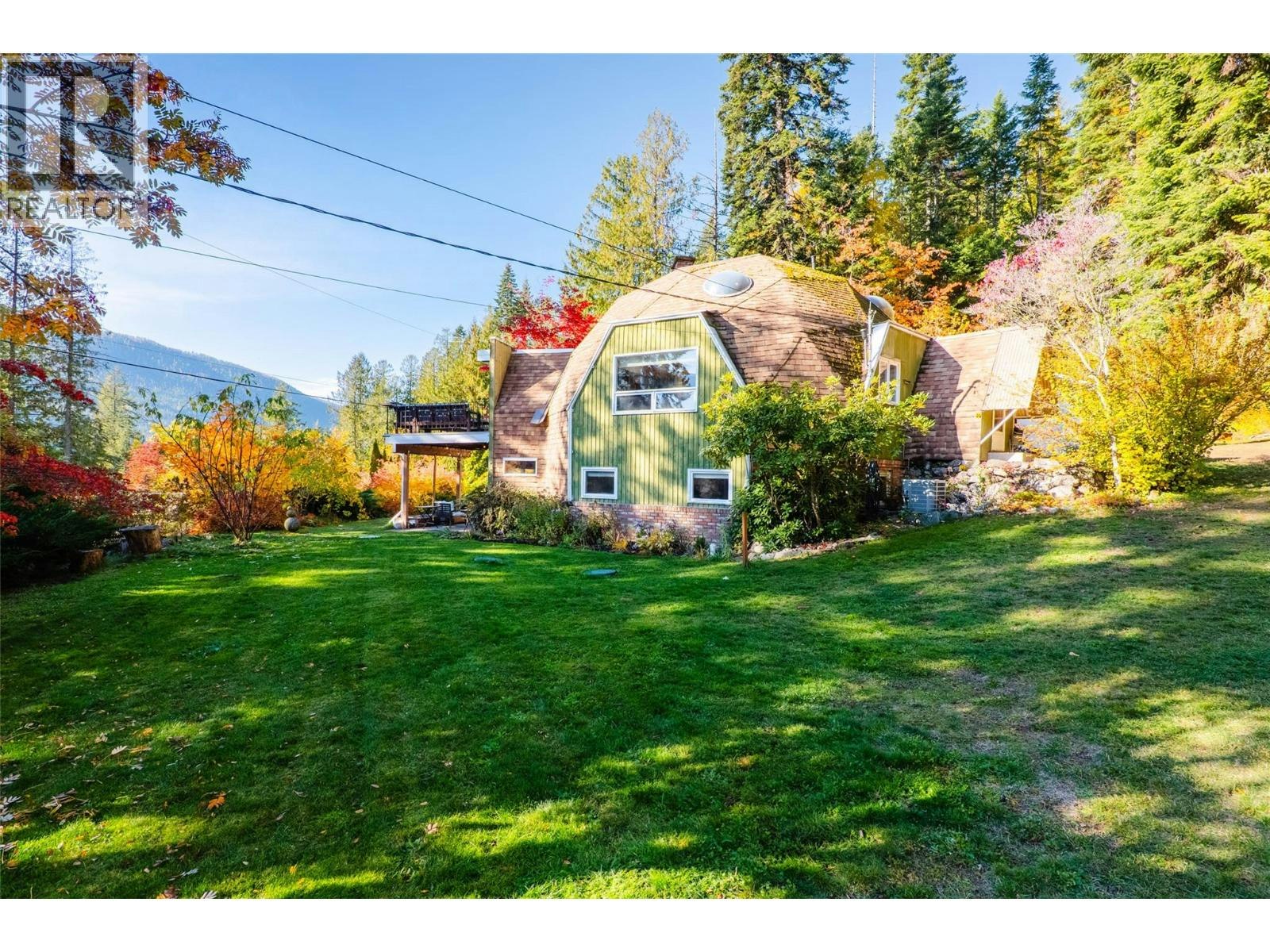 5657 Longbeach Road, Nelson, BC, V1L 6N9