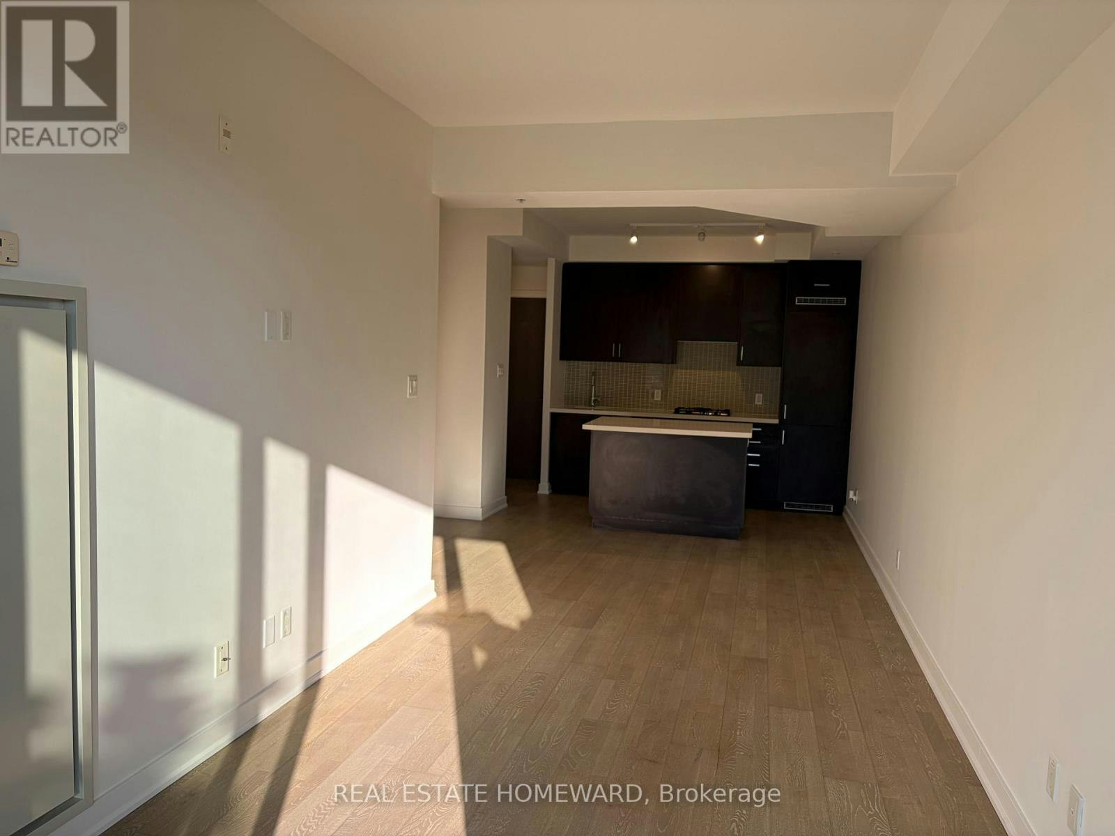 303-1960 Queen Street E, Toronto, ON, M4L 1H8 - 6
