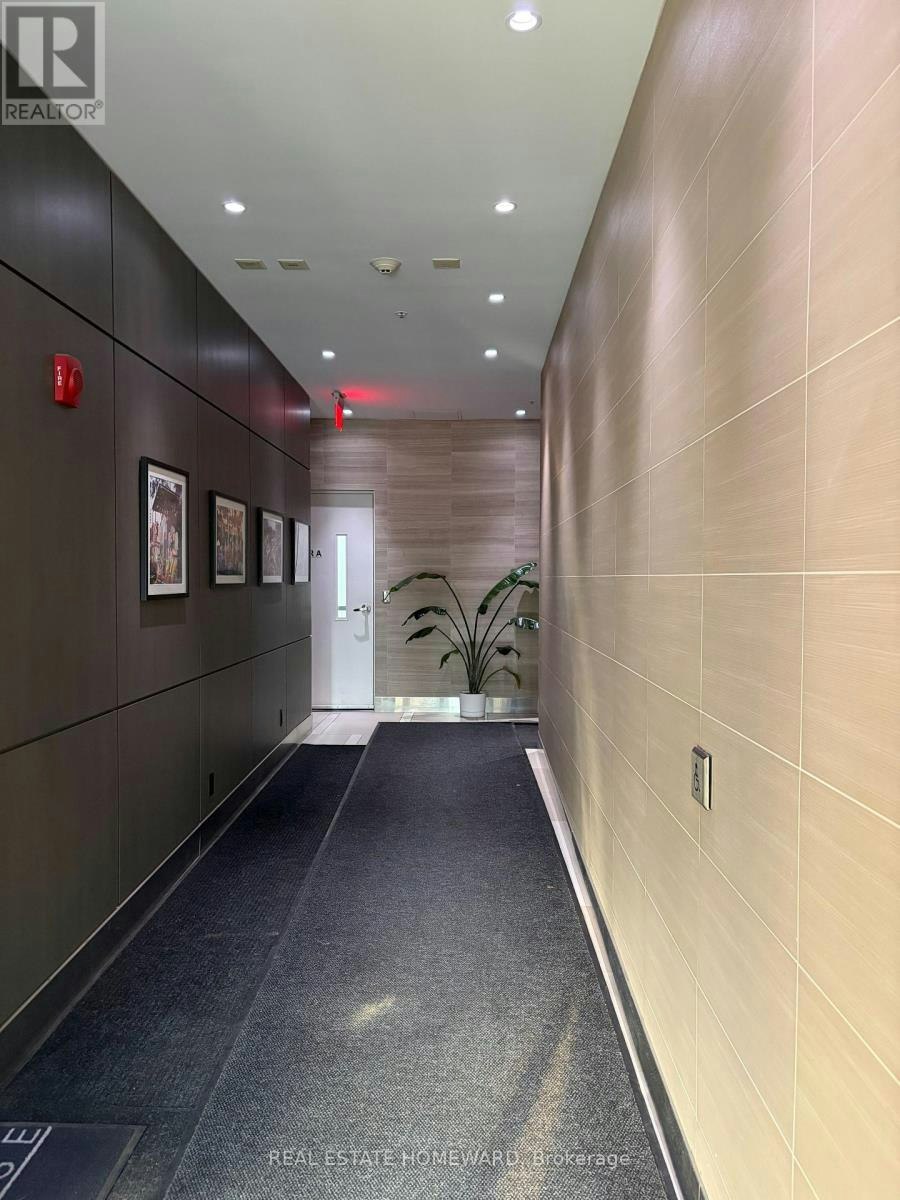 303-1960 Queen Street E, Toronto, ON, M4L 1H8 - 11