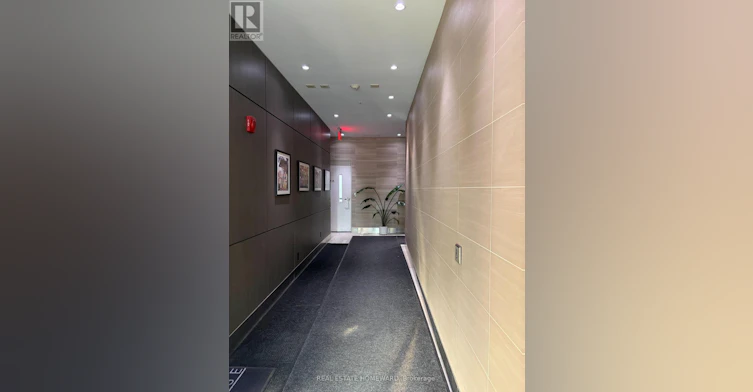 303-1960 Queen Street E, Toronto, ON, M4L 1H8 - 11