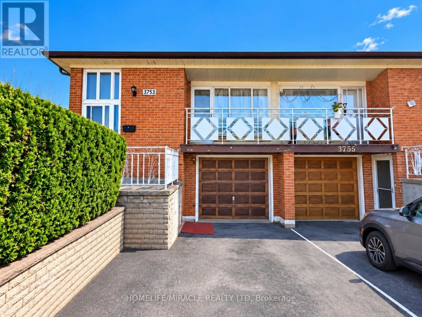3753 Crabtree Crescent, Mississauga, ON, L4T 1S7