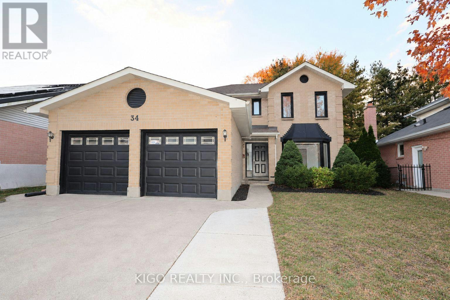 34 Duncan Crescent, London, ON, N5V 4E8