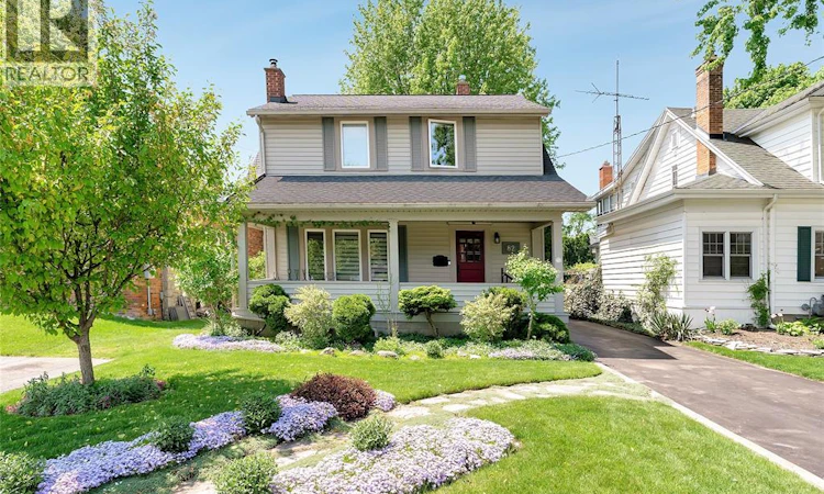 82 Robertson Avenue